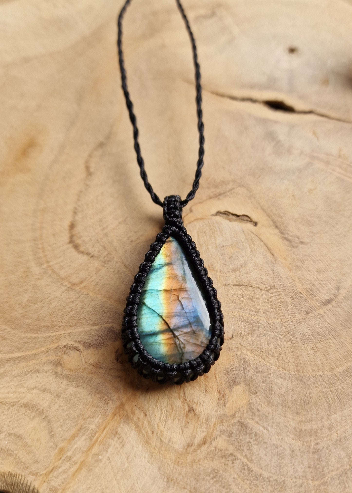 Rainbow stone | Labradoriet