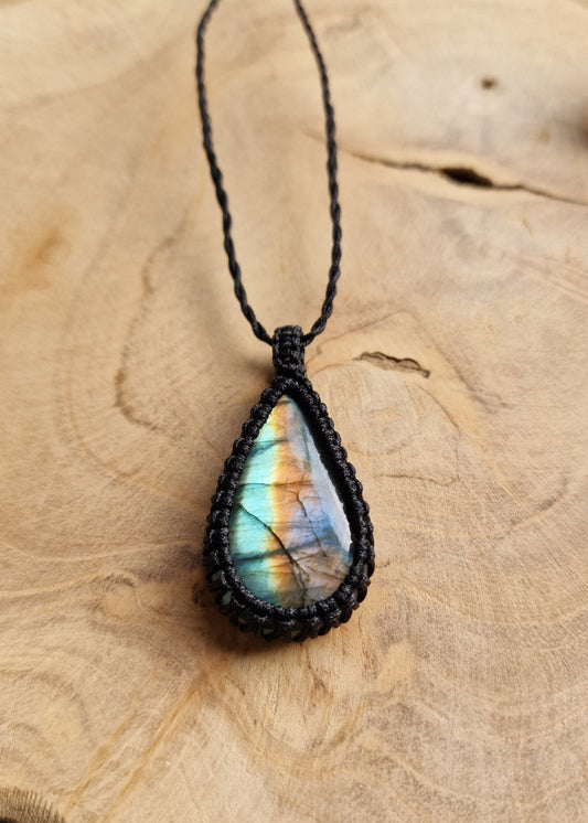 Rainbow stone | Labradoriet