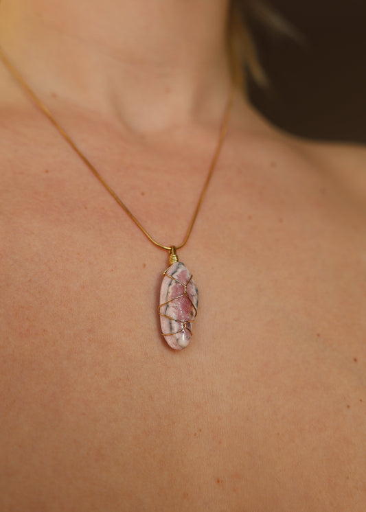 Pink layers | Rhodoniet